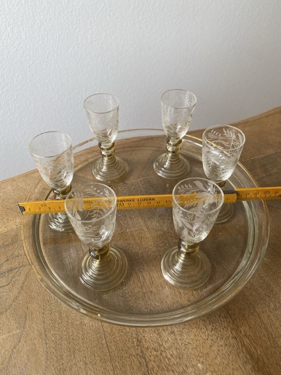 Set di piatti: Glaskaraffen-Schnapsglas Set – Usato da Luzern venduto da Gustav-33 2