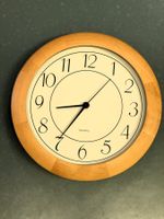Elegante Wanduhr, 30cm