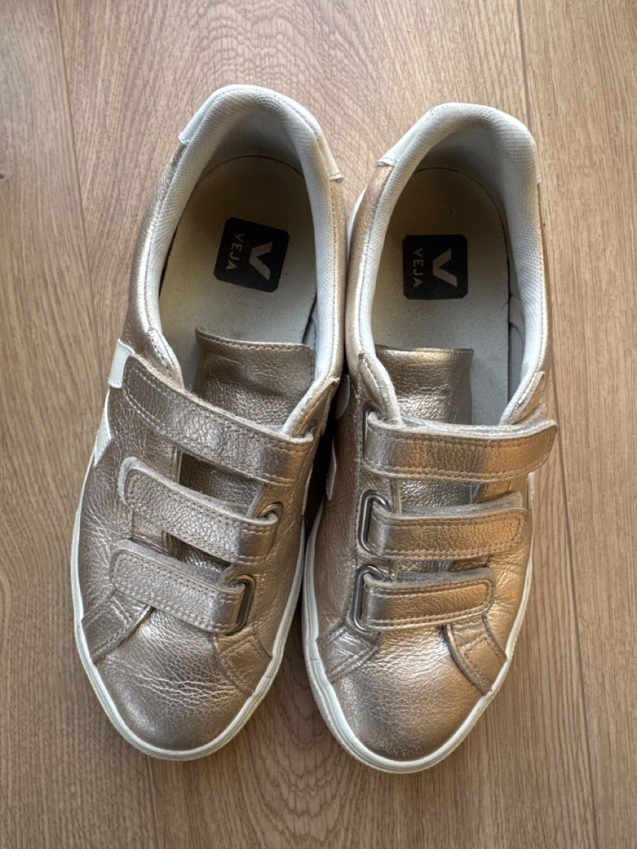 Veja Herrenschuhe: Basket veja – Gebraucht aus Grandson von fle_vb7f