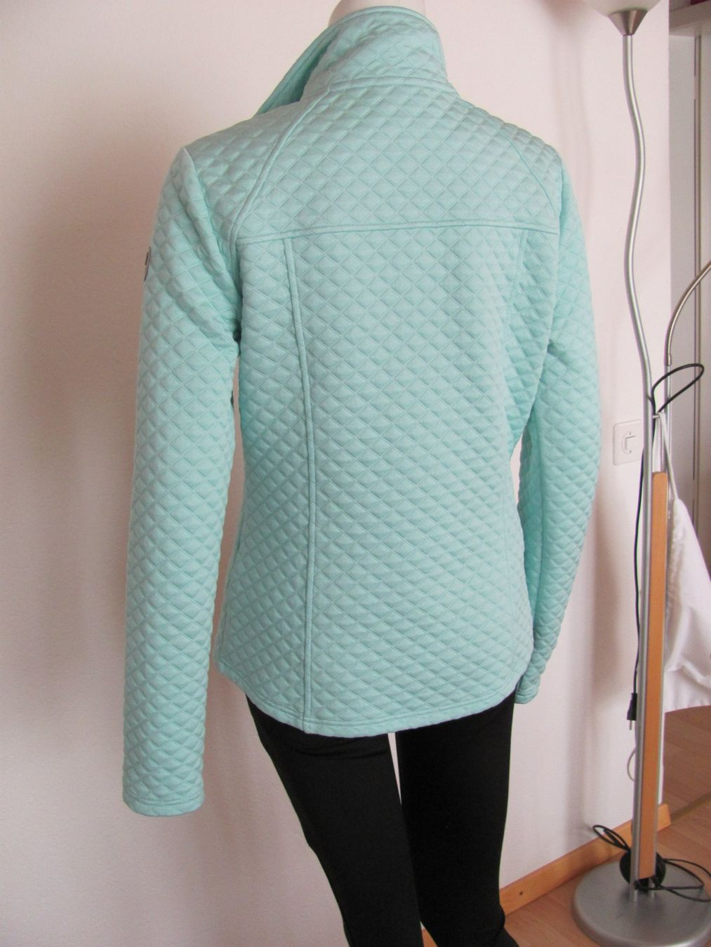 Killtec Giacche: Killtec Frühlingsjacke, mint, Grösse 38, neuwertig – Usato da Gümligen venduto da Fantapanda 5