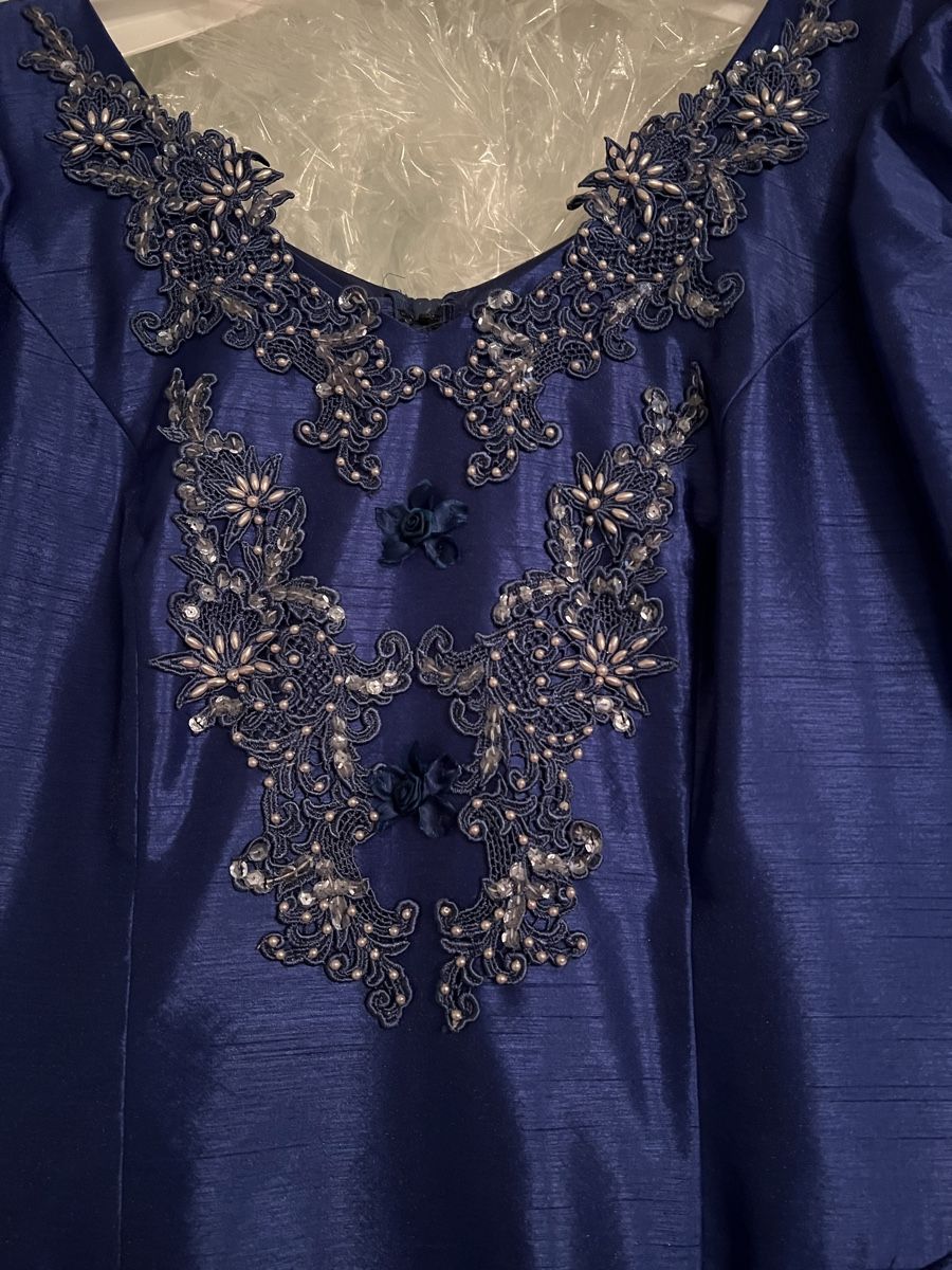 Robes: Wunderschönes, königsblaues Festkleid, – Neuf (Voir description) à Unterlunkhofen par Hundeknochen 1