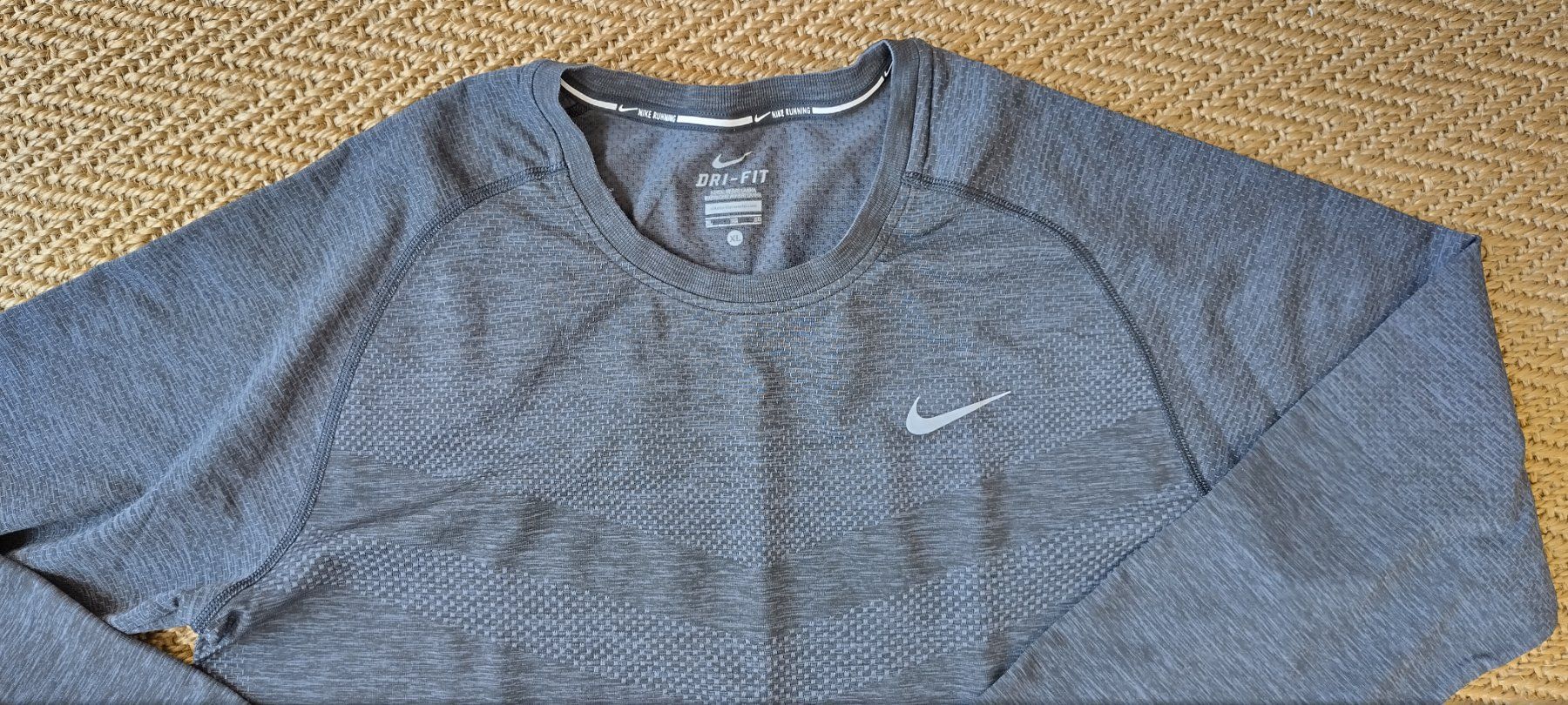 Nike Canottiere & Pantaloni: Nike  Dri-Fit XL Neuwertig – Nuovo (secondo la descrizione) da Zürich venduto da Mokile