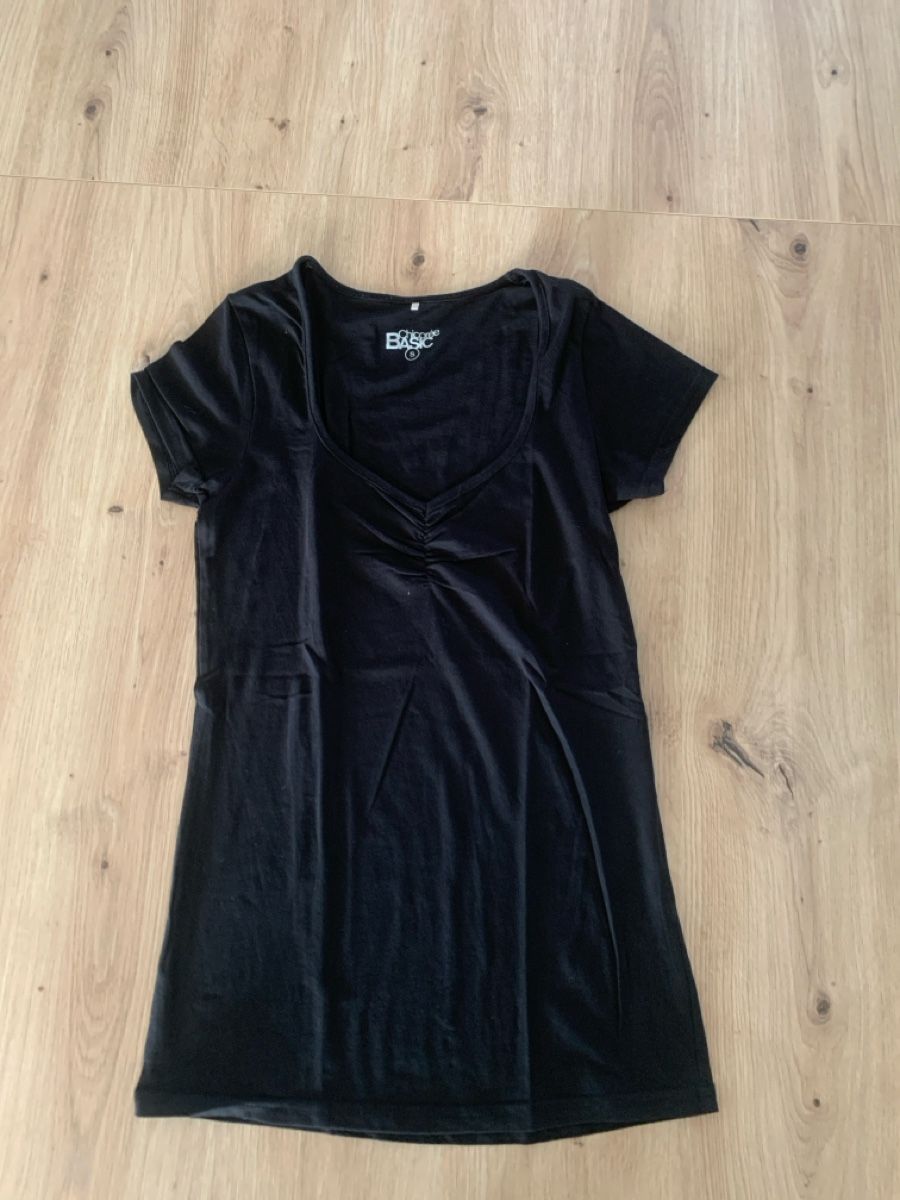 T-Shirts: Schickes Basic T-Shirt in Schwarz, neuwertig,Gr.S – Gebraucht aus Schöftland von nevio74