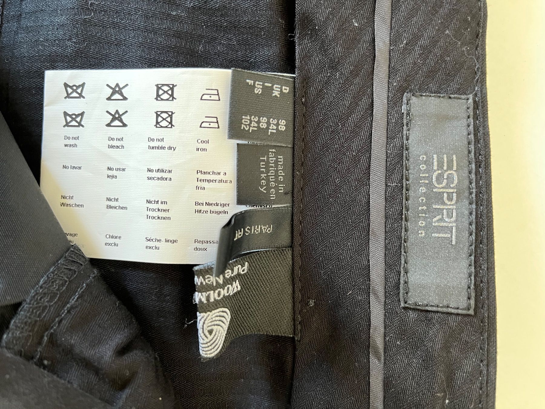 Esprit Pantaloni: Anzugshose schwarz / Esprit / US 34/34 / D 98 – Usato da Bern venduto da The_One_Salesman 2