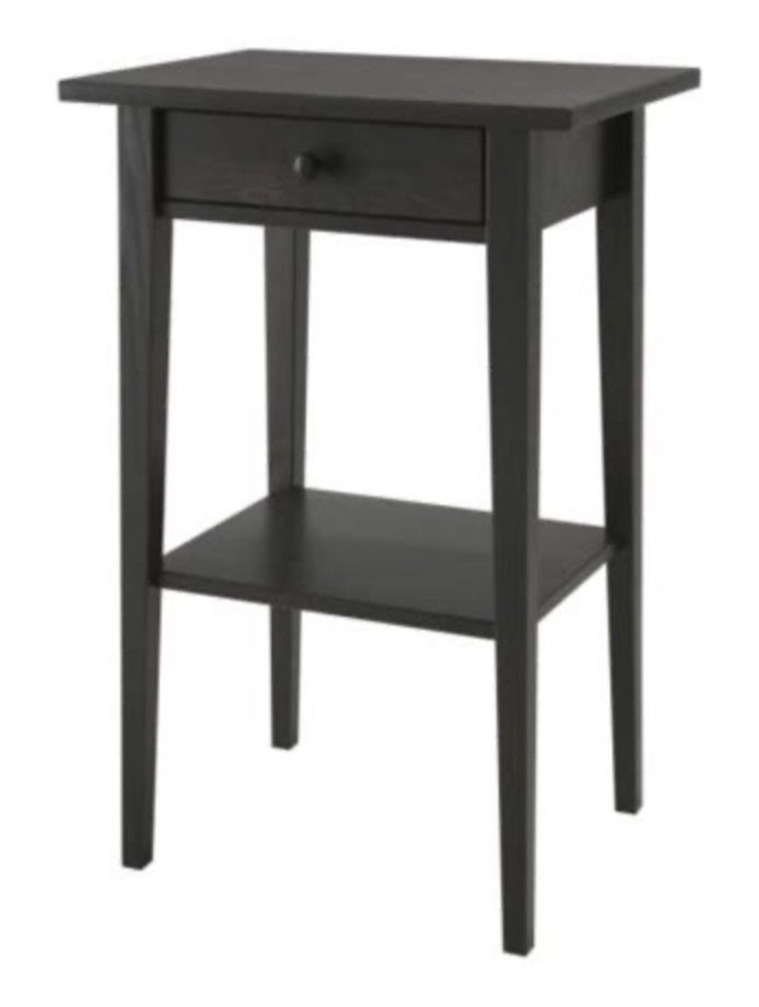 Ikea Comodini: Table de chevet Hemnes IKEA – Usato da Cortaillod venduto da Laulausousleau