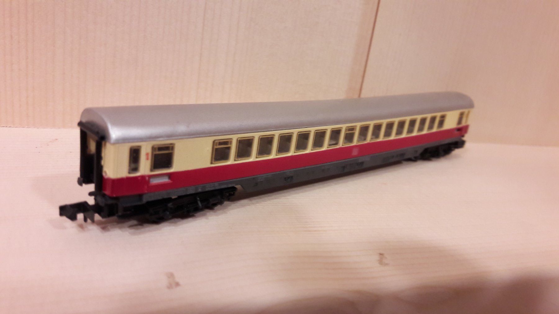 Arnold Modelleisenbahnen: Arnold N : DB voiture 1ère classe – Gebraucht aus Buttes von Cafe2005 3