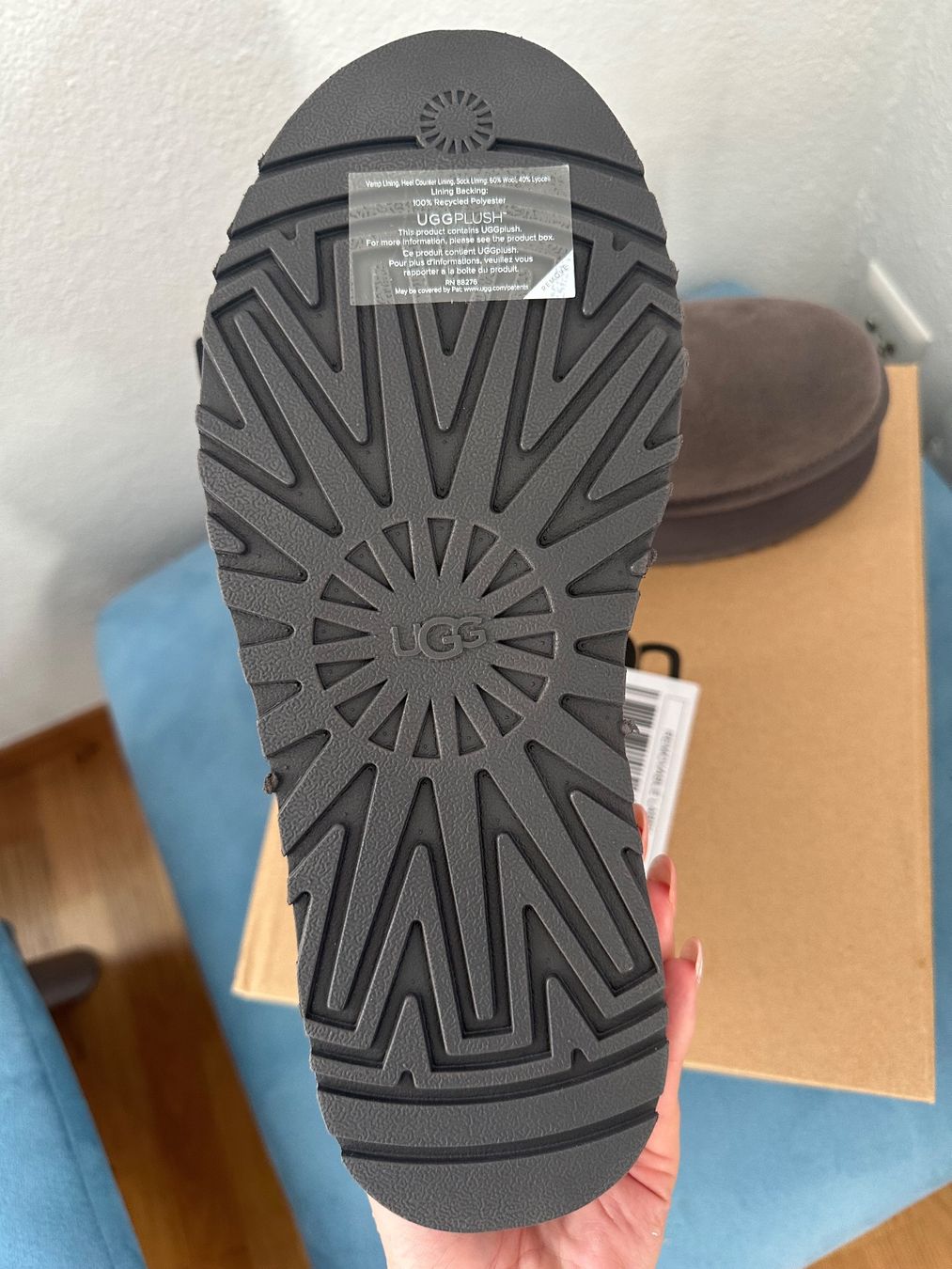 Ugg Scarpe da donna: Neue UGG CLASSIC MINI DIPPER CHESTNUT – Nuovo e nell'imballaggio originale da Bern venduto da nas_8vxm 3
