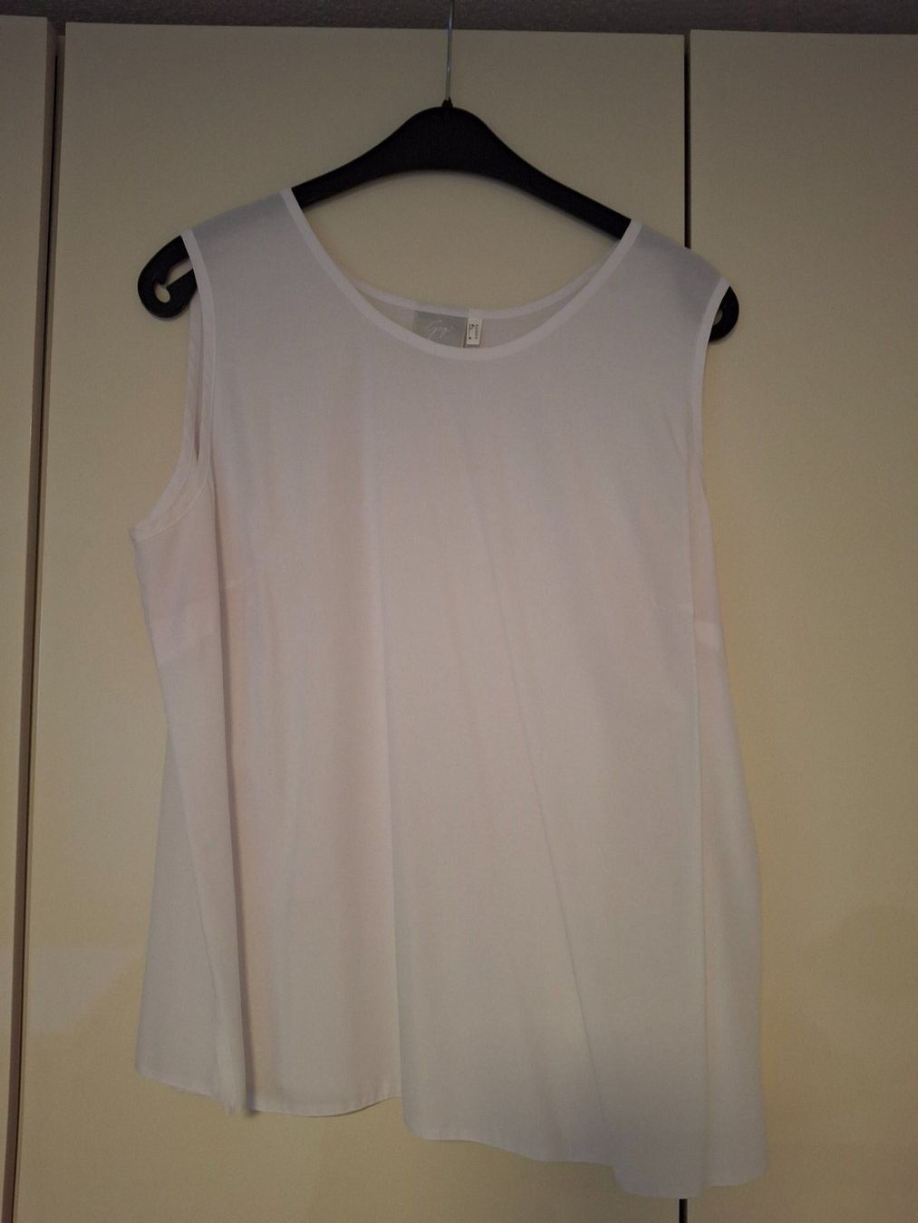 Top: Luftiges Gigi Oberteil, weiss, Gr. 50 – Nuovo (secondo la descrizione) da WALTERSWIL SO venduto da thb_ybm8