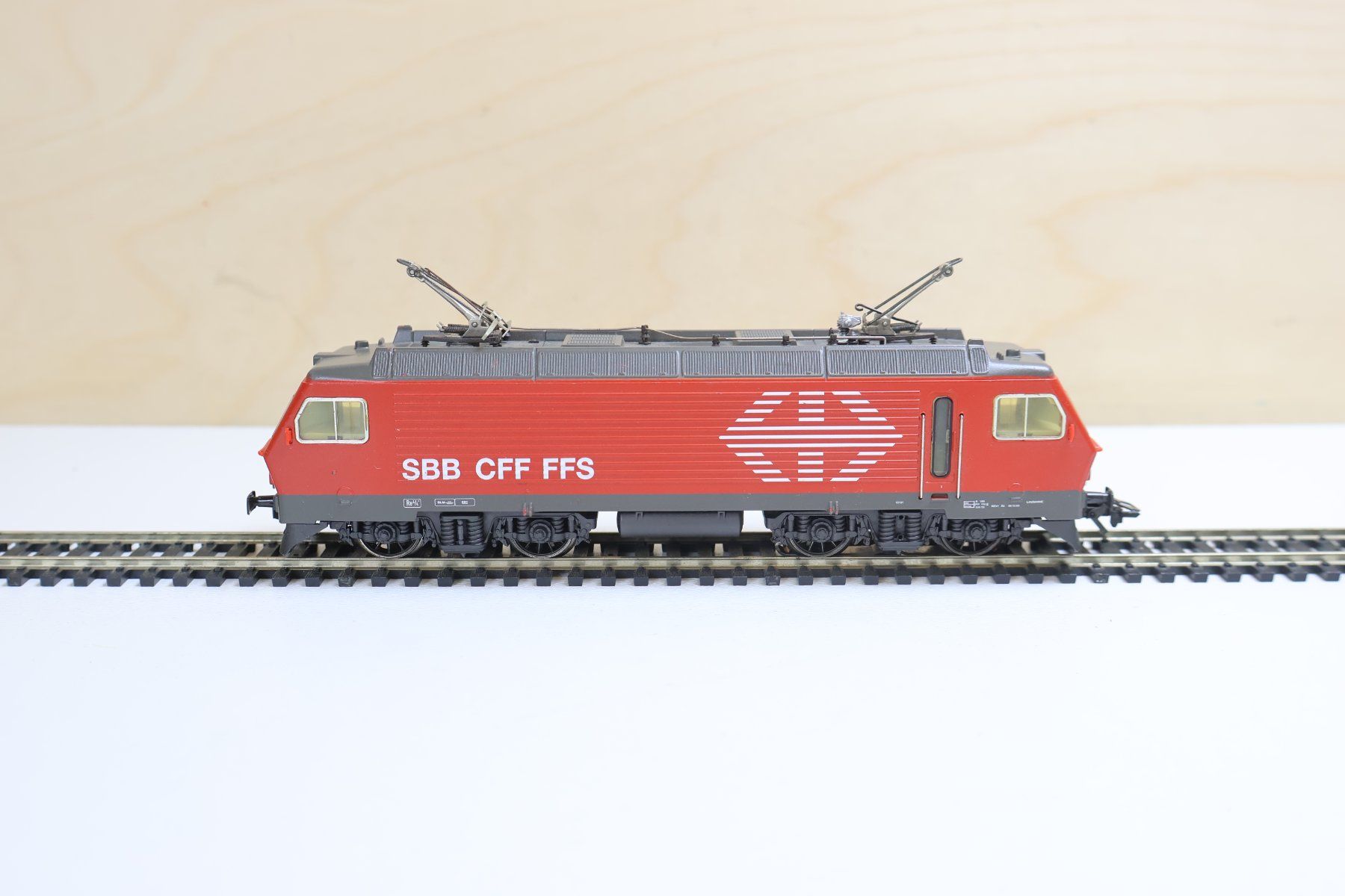 Märklin Modellini di ferrovie: Märklin Digital - SBB Re 4/4 E-Lok - H0 – Usato da Winterthur venduto da Monstera 1