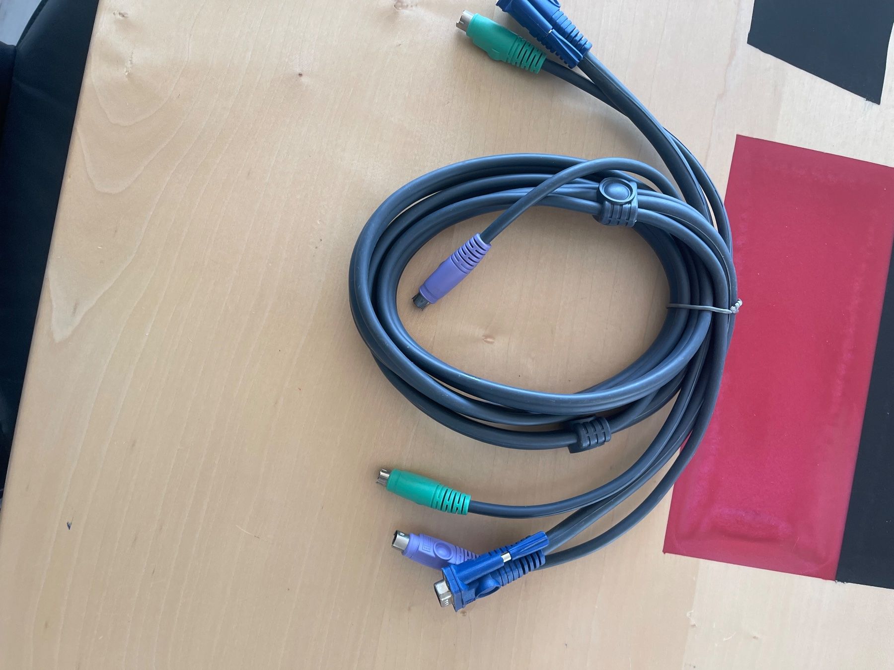 Kabel: KVM SWITCH KABEL – Gebraucht aus Wängi von Bmo