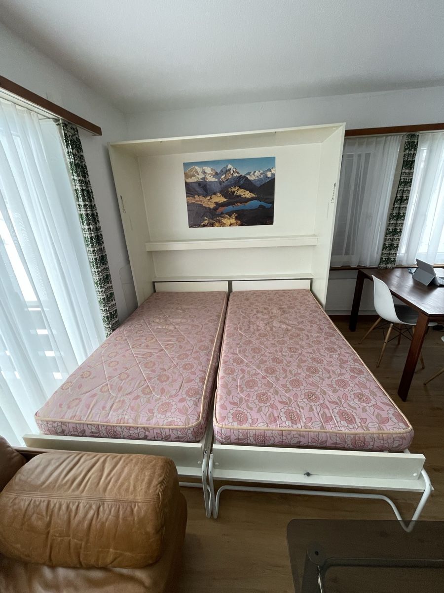 Lits: Doppel Klappbett mit 2x90 cm Matratze  – D'occasion à Oberägeri par samoth_b2f7 1