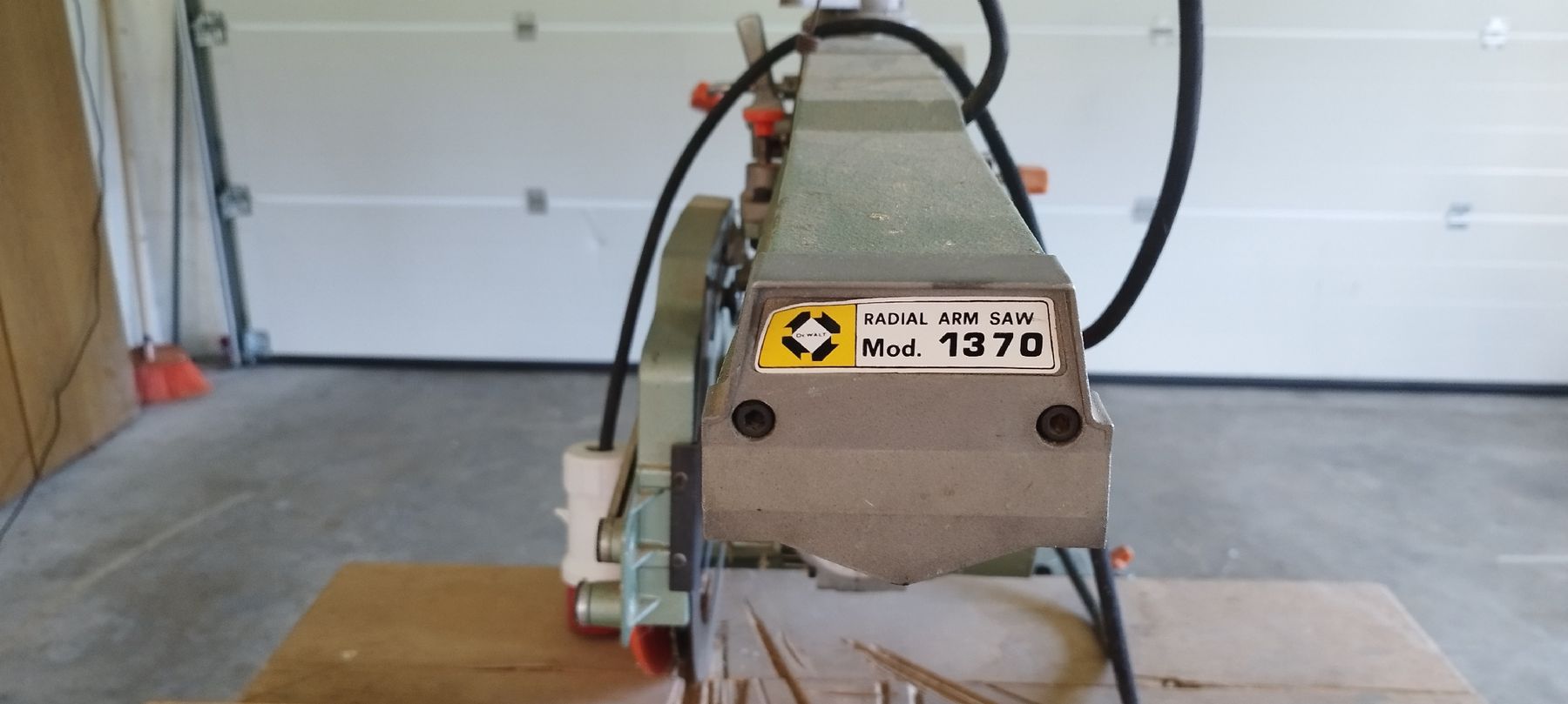Dewalt Seghe: Radial-Arm-Säge DeWalt Mod. 1370 gebraucht – Usato da Attinghausen venduto da heenz01 1
