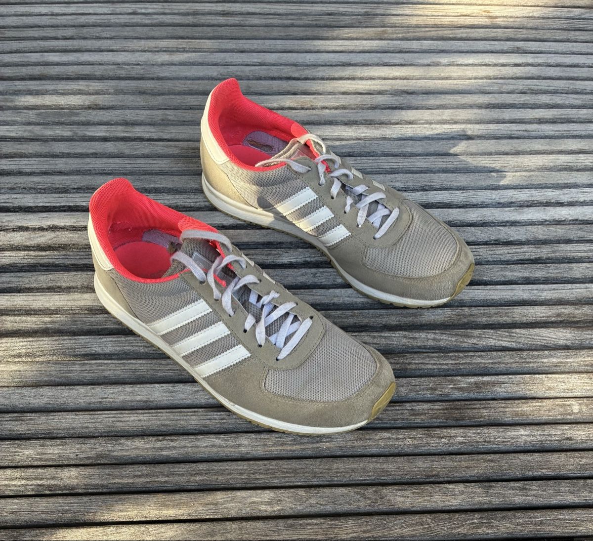 Adidas Damenschuhe: Adidas sneaker  – Neu (gemäss Beschreibung) aus Uerikon von mar_6gjt