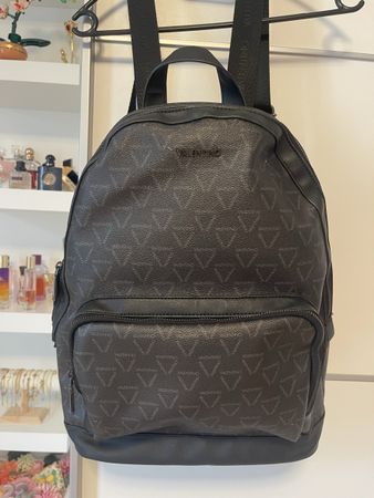 Rucksack Valentino Logo schwarz guter Zustand