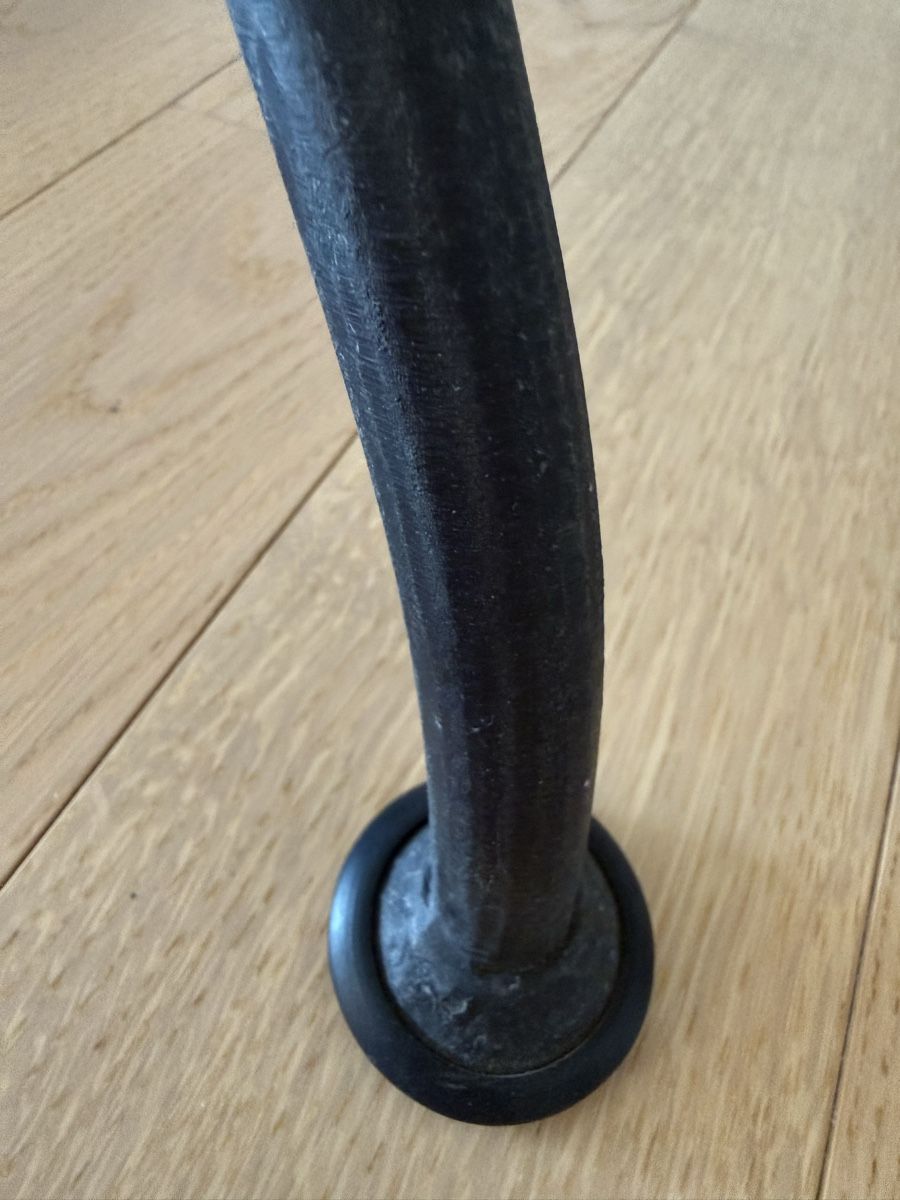 Tische: Gartentisch rund mit Gartenstühlen – Neu (gemäss Beschreibung) aus Gossau SG von breja 7