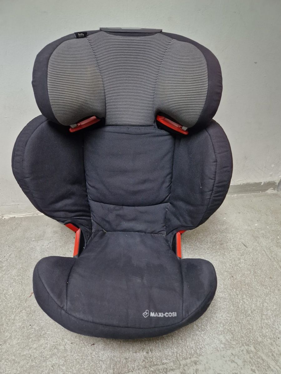 Maxi-Cosi Seggiolini per auto: Kindersitz Maxi-Cosi – Usato da Rupperswil venduto da Tschanz02