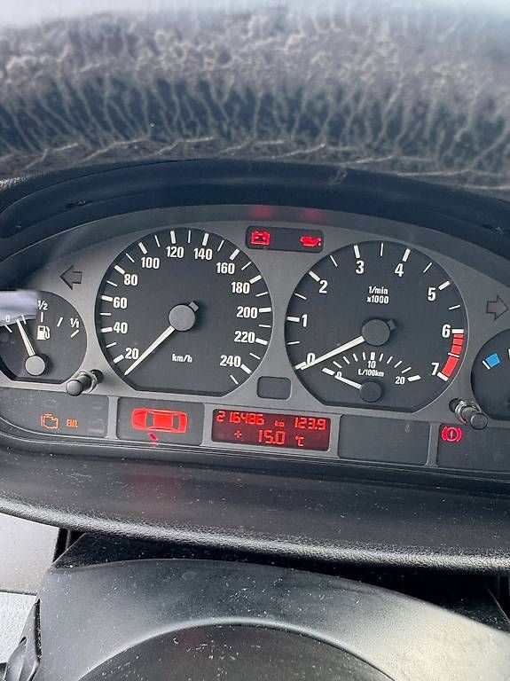 BMW Automobili: BMW 318i e46 – Usato da Cortaillod venduto da Djay1986 6