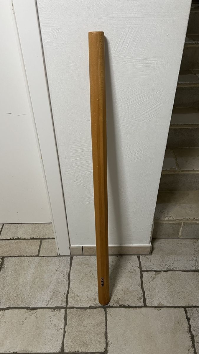 Strumenti musicali: Didgeridoo von Monky 5 – Usato da schöftland venduto da polymechaniker