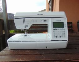 Nähmaschine Brother innov-is NV1300, neu, mit Gratis-Versand
