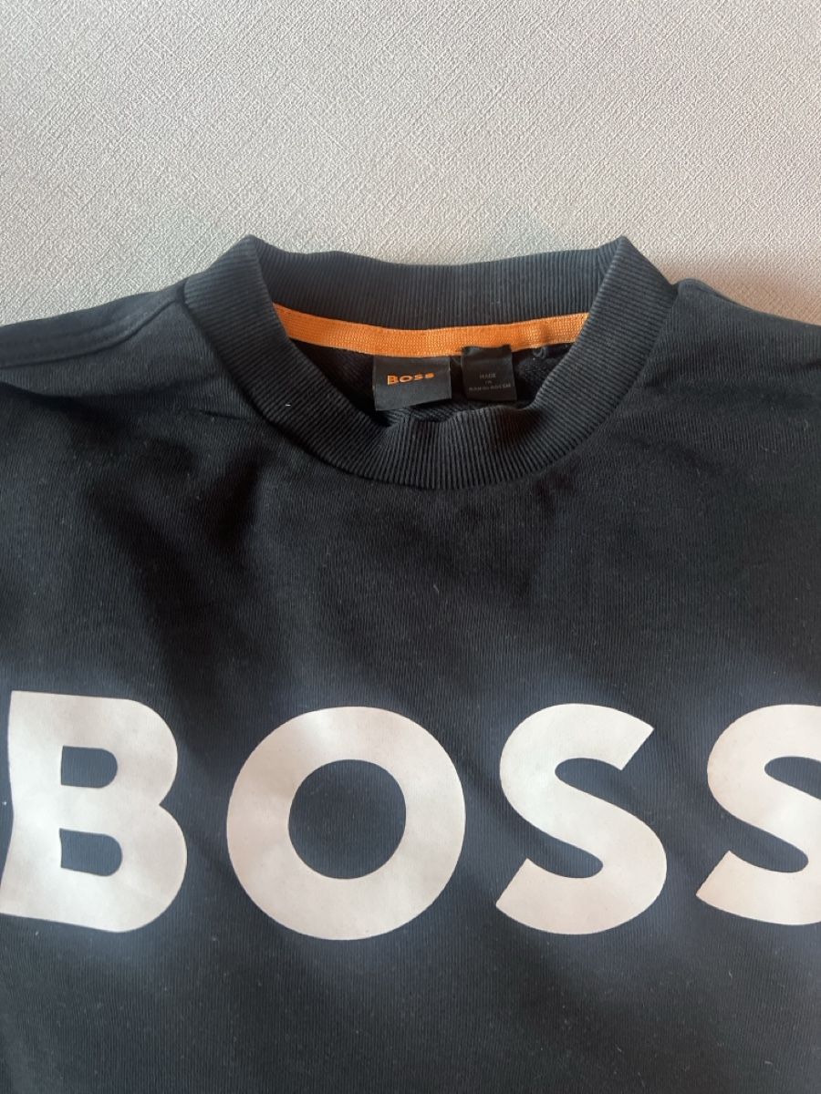 Hugo Boss Maglioni & Felpe: Schwarzer BOSS Pullover - Top Zustand - Grösse M – Usato da Konolfingen venduto da ele_5vww 1