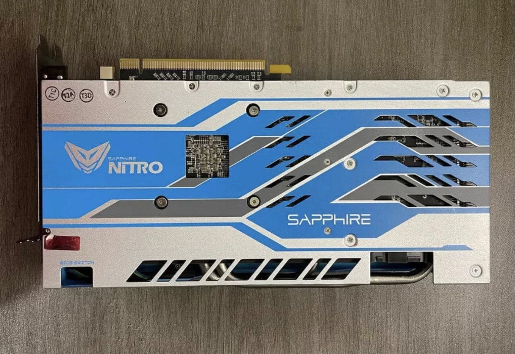 Amd Schede grafiche: Sapphire Nitro+ RX 580 8GB, Mac Pro EFI Boot Screen – Usato da Chermignon venduto da telmoalmeida 2