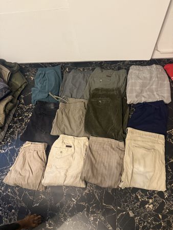 12 Herren Hosen Gr. 4XL – grosses Kleiderpaket