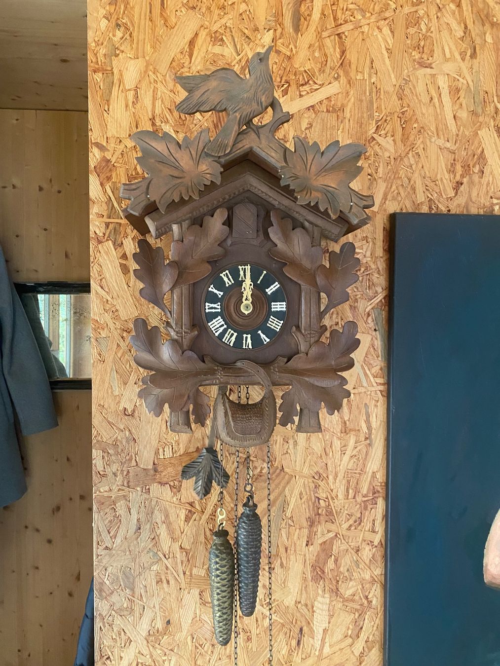Articoli in legno: Schwarzwald Kuckucksuhr Wanduhr – Usato da Solothurn venduto da 31051964