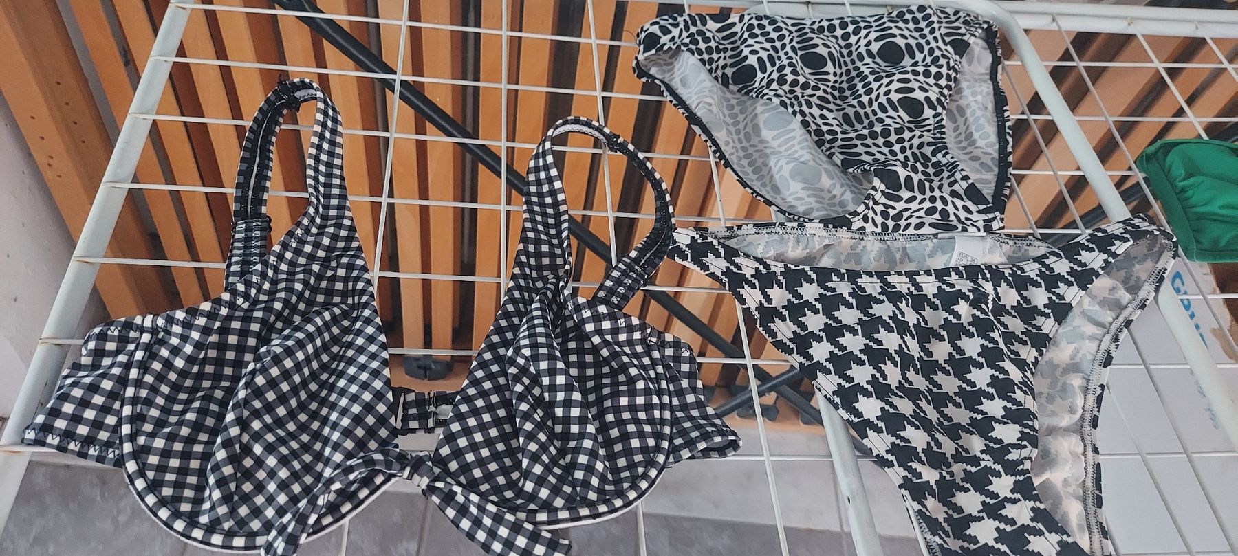 Badekleider & Bikinis: Badekleider – Neu (gemäss Beschreibung) aus Liestal von swary007 1