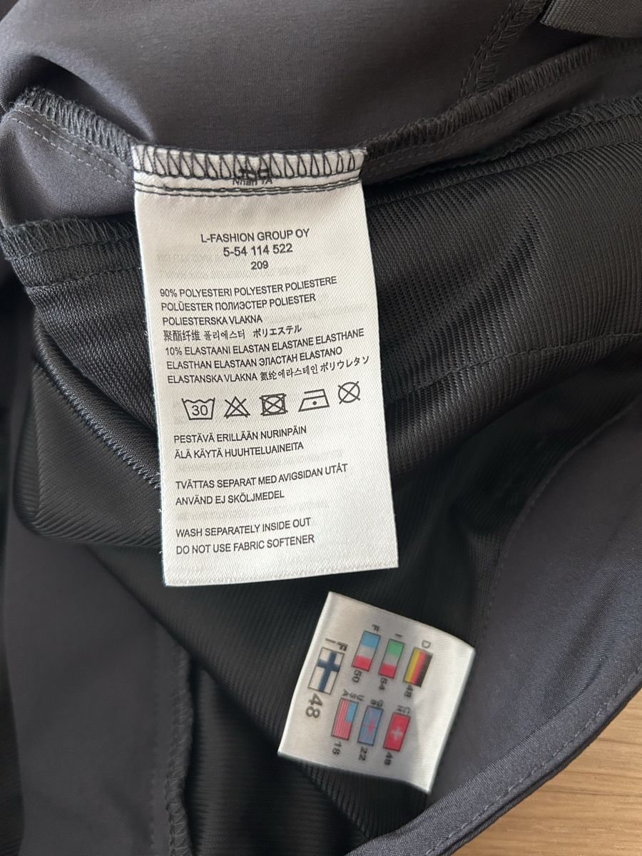 Icepeak Pantaloni: Icepeak Trekkinghose 3/4 anthrazit Gr.48 – Usato da Naters venduto da Gemschhtte 2