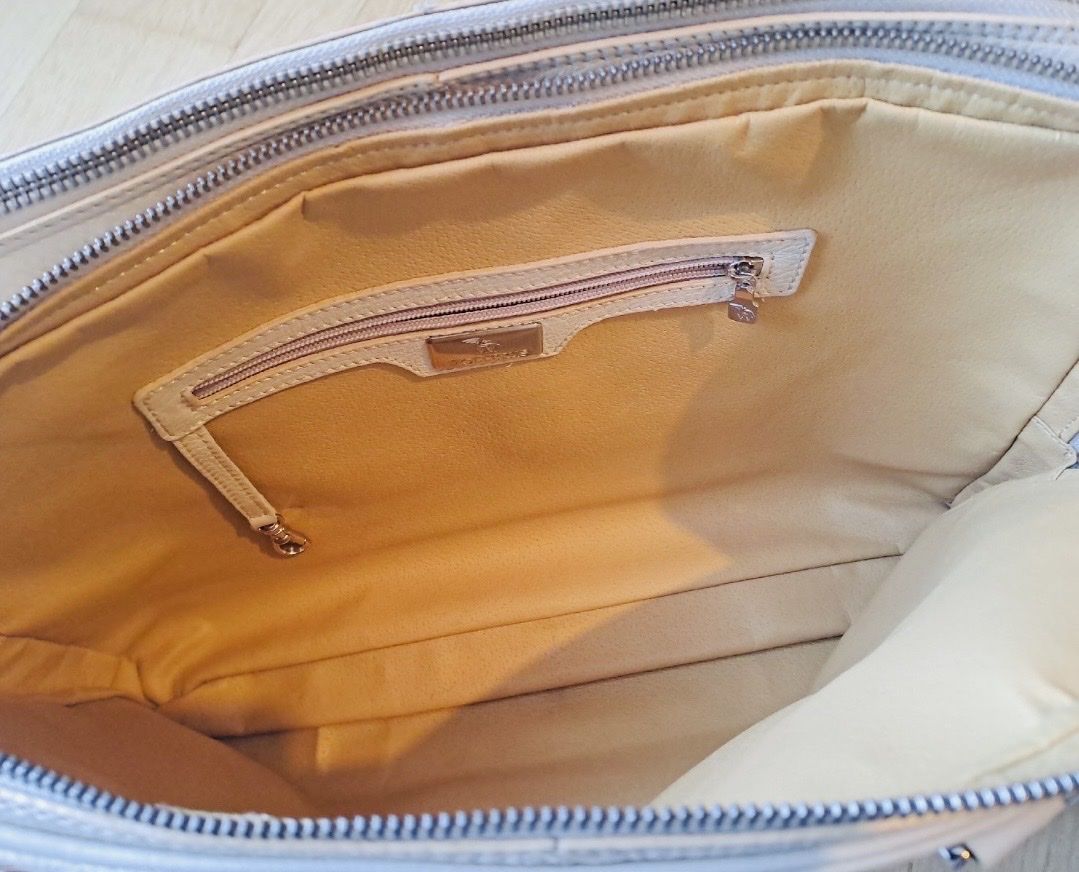 Borse da donna: Maison Mollerus Tasche beige – Usato da Wil SG venduto da ooMariposaoo 3