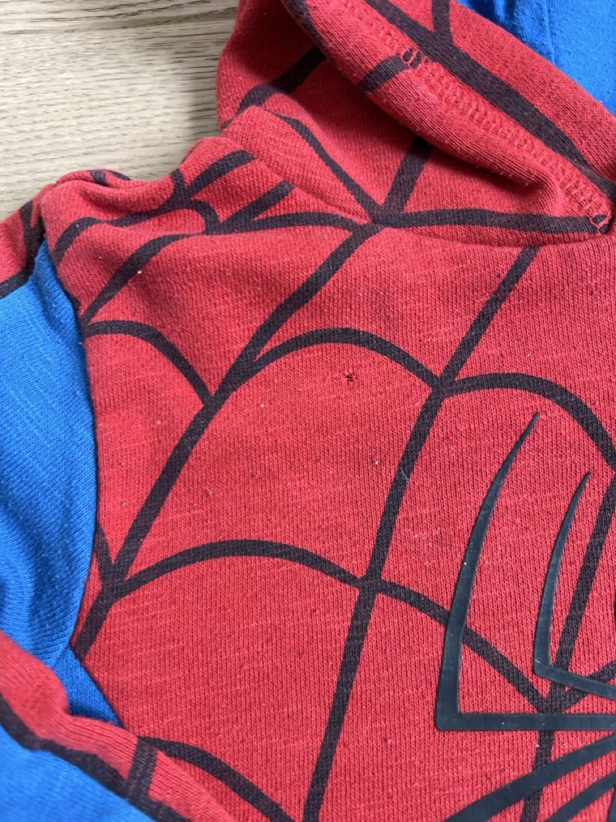 C&A Maglioni & Felpe: Spiderman Hoodie Gr. 98/104 – Difettoso da Oensingen venduto da katepe 1