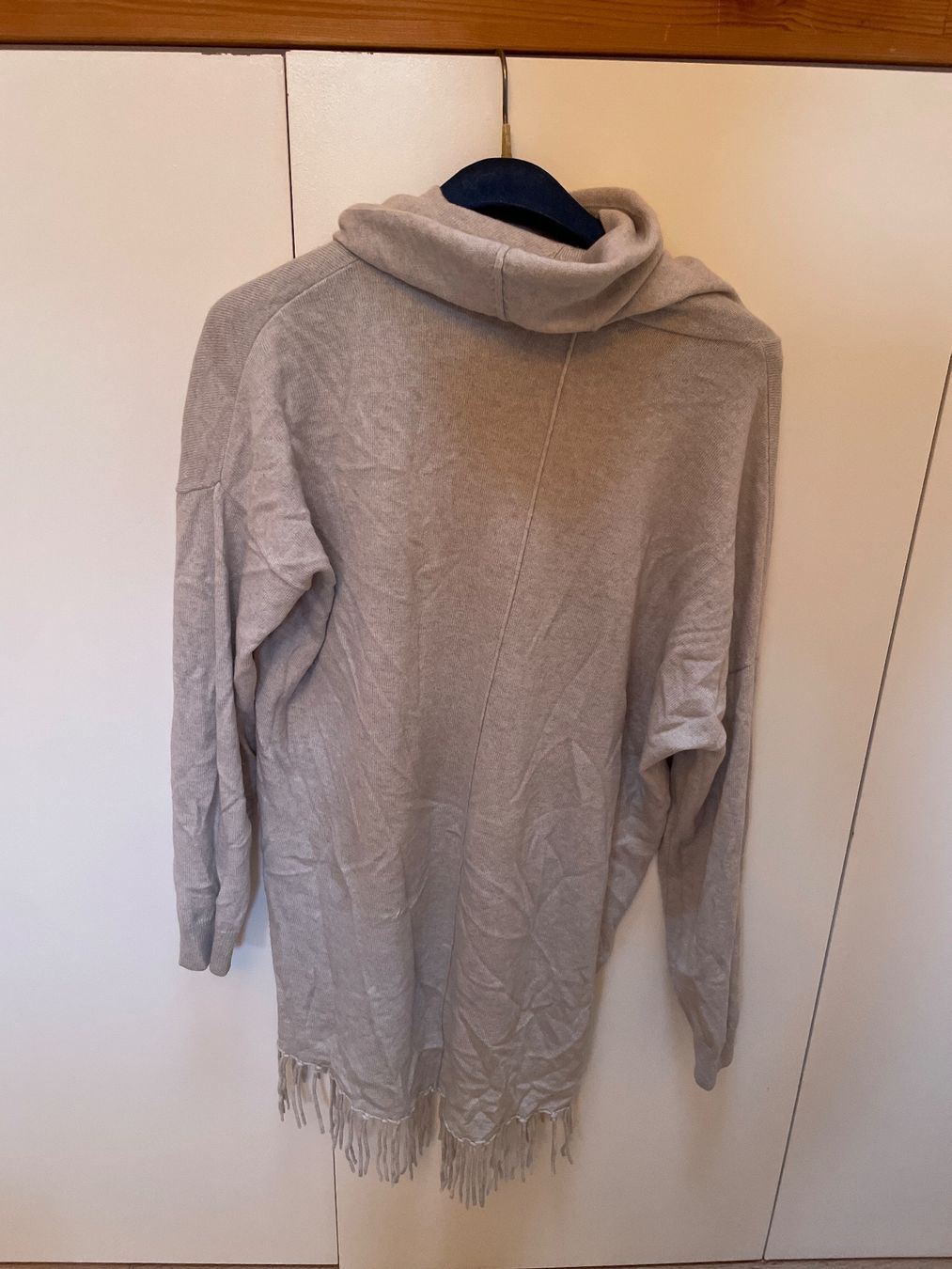 Repeat Pulls & Sweat-shirts: Pull REPEAT d'hiver à col roulé et franges, taille M – D'occasion à Gy par ros_h98s