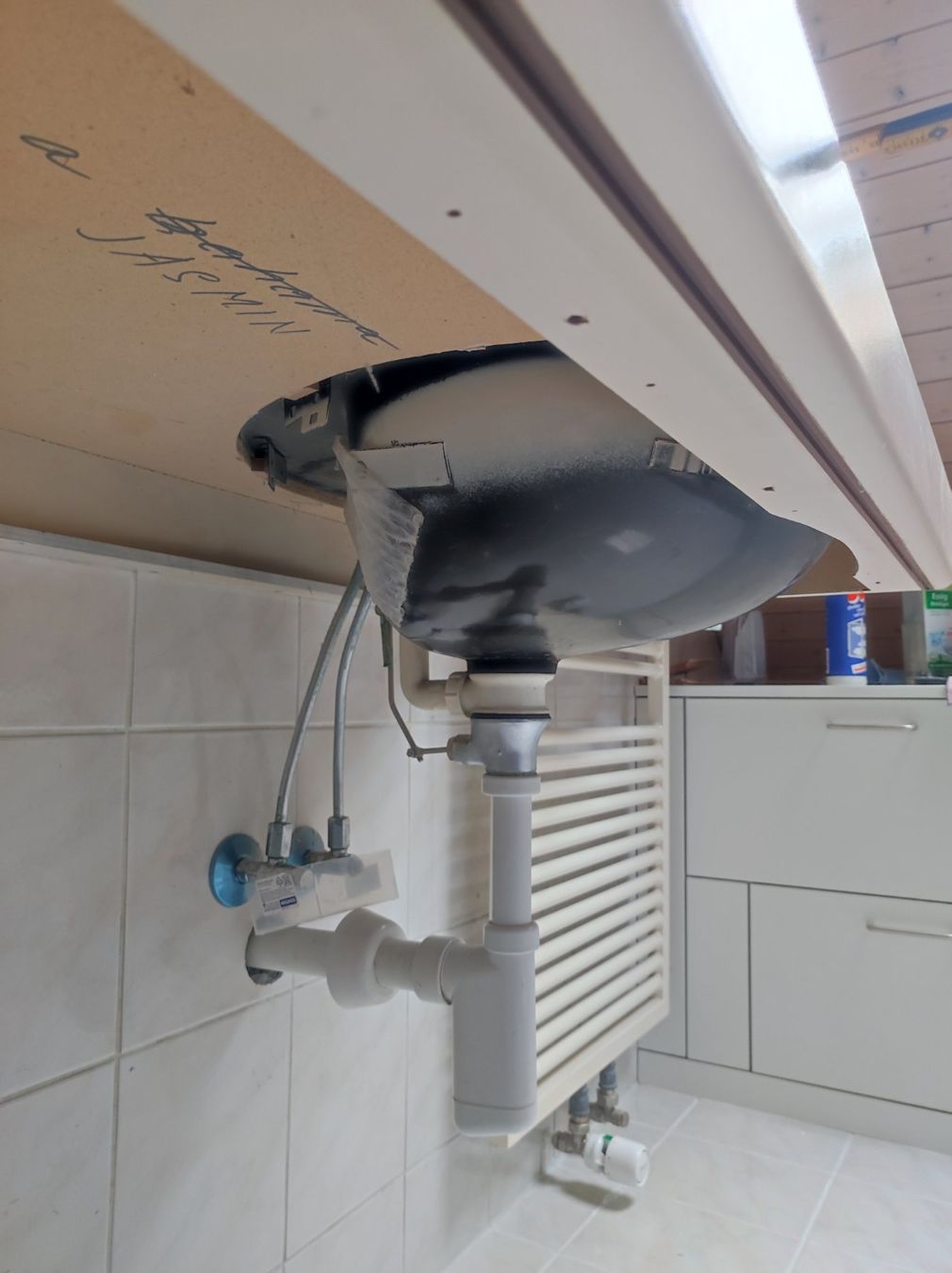 Lavabi & lavandini: Lavabos mit Waschtisch - Abholung in ZH – Usato da Goldach venduto da Gipo 4