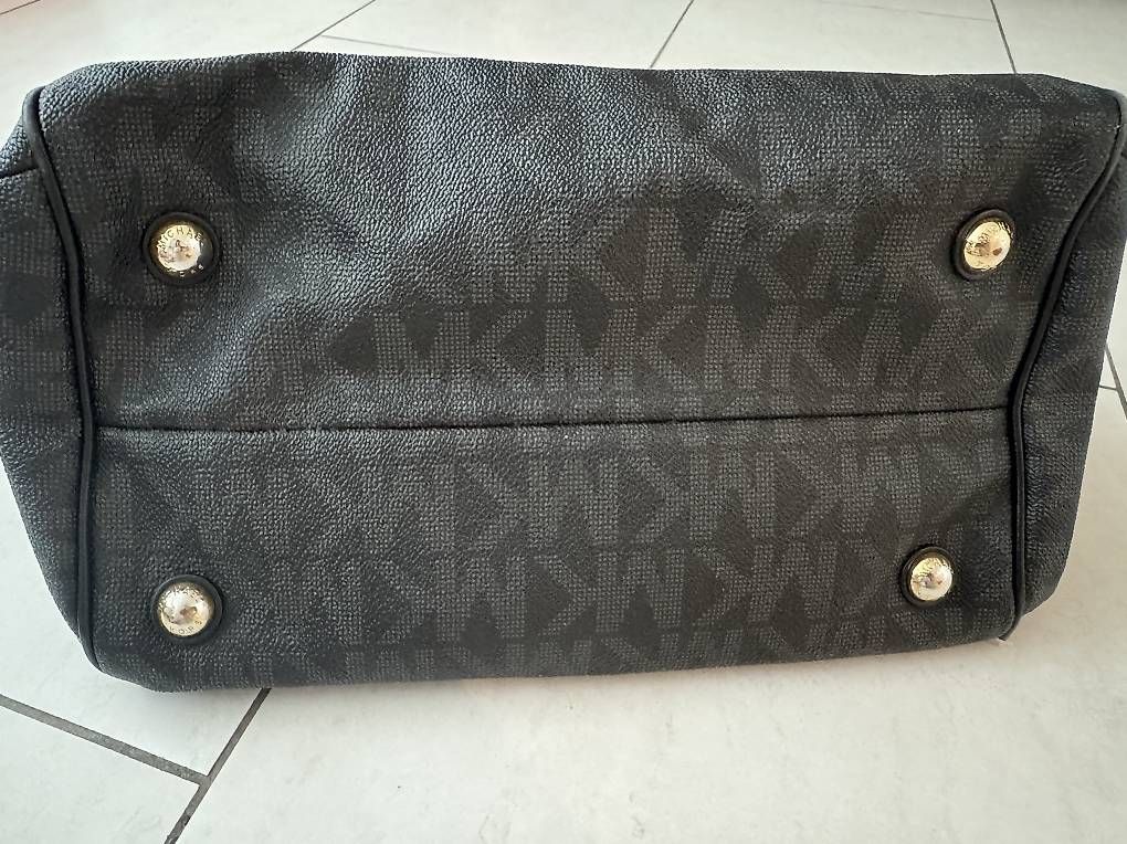 Taschen für Damen: Michael Kors Tasche - schwarz – Gebraucht aus Steffisburg von Shiraay 2