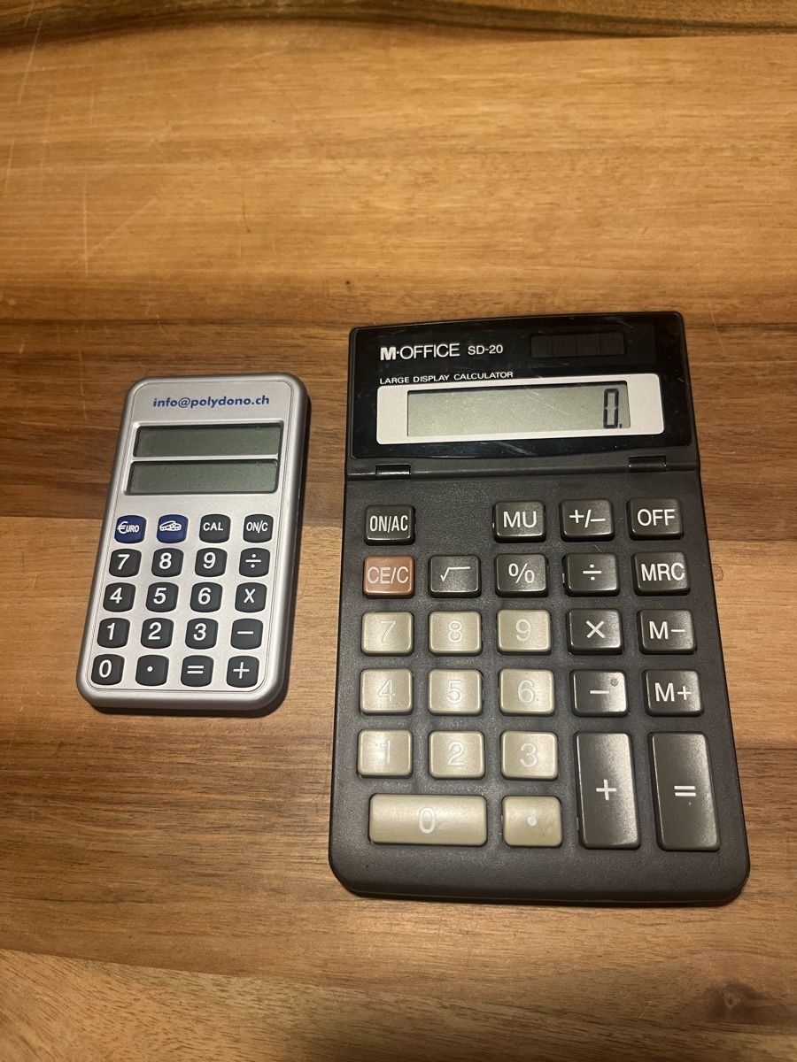 Calcolatrici tascabili: 2 Taschenrechner M-Office SD-20 und klein – Usato da Würenlos venduto da jam_mv8g