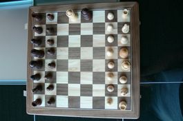 Schachspiel aus Holz, Staunton-Norm 3"  38 cm