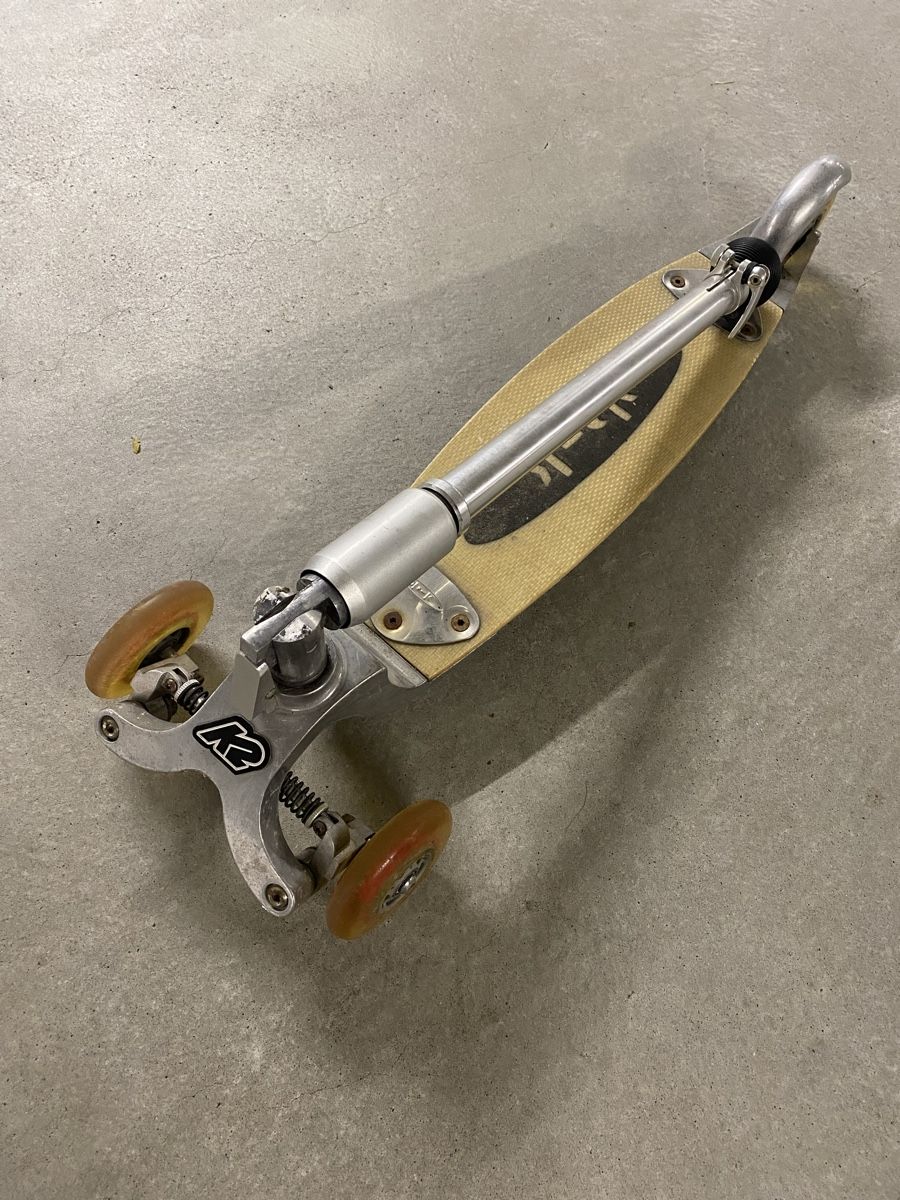 K2 Kickboard: K2 Kickboard Scooter klappbar – Usato da Zürich venduto da Kiron 3