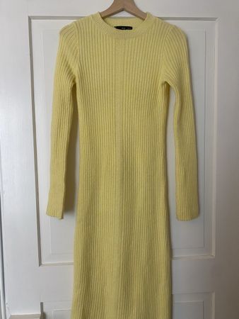100% Wool Midi Dress, JUST AS NEW!