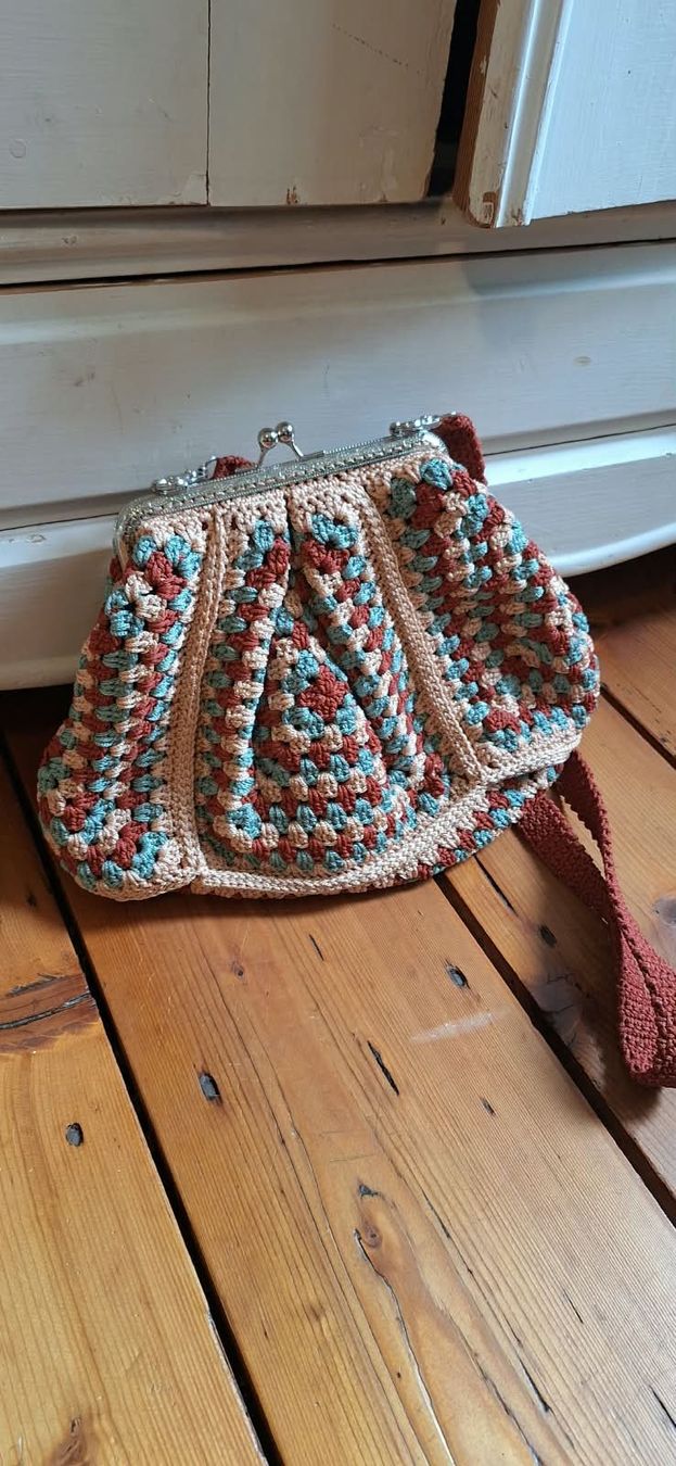 Borse da donna: Schöne handgemachte gehäkelte Tasche – Nuovo (secondo la descrizione) da Rüti ZH venduto da isa_5p2x 8