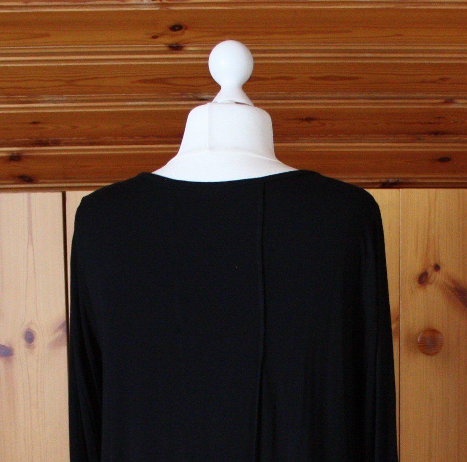 Vestiti: Kleid Langarm schwarz Gr. L – Usato da Flüelen venduto da Diversicum-Curvy 6