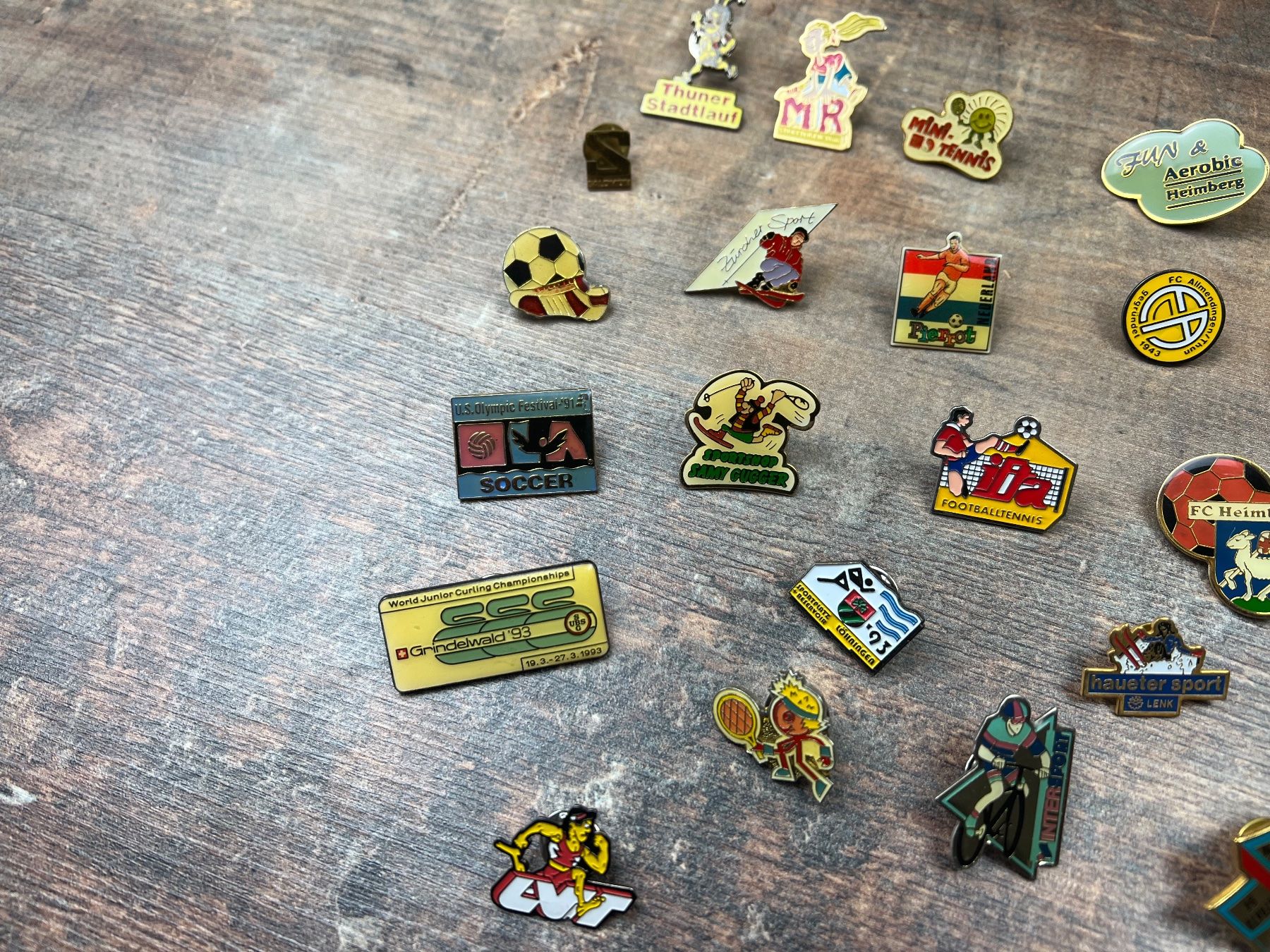 Broschen & Nadeln: Pin Sammlung Sport Marken etc. 3 – Gebraucht aus Hallau von R.R.91 2