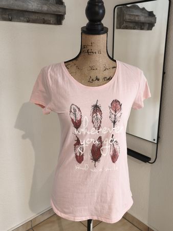 Sommerliches T-Shirt mit Federn, Grösse S, Top Zustand!