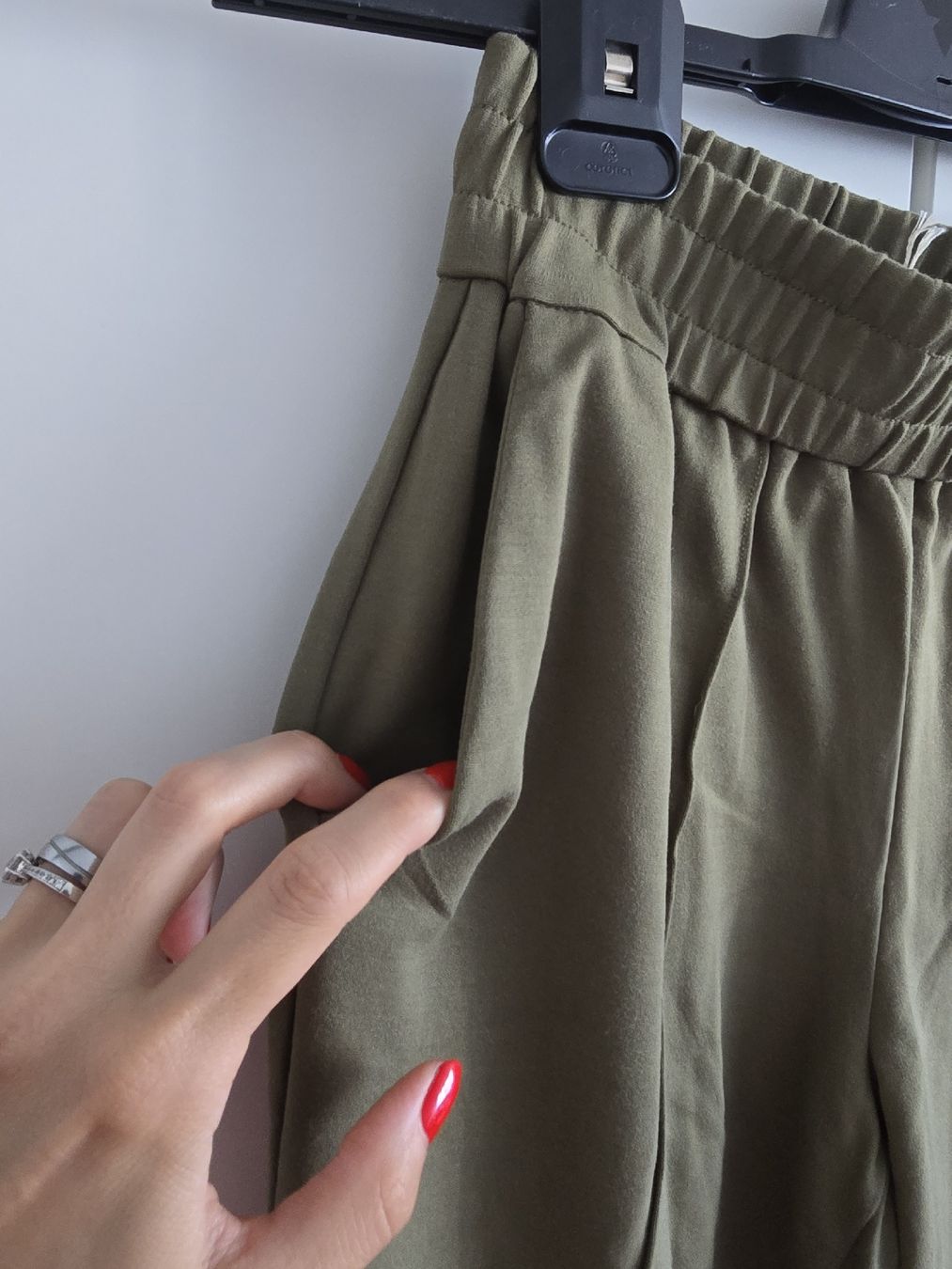 Only Pantaloni: Only Stoffhose - Grösse XS – Nuovo e nell'imballaggio originale da Rickenbach b. Wil venduto da Kth_v8 2