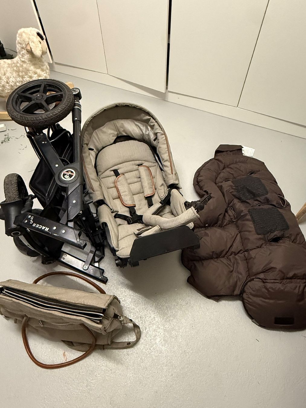 Carrozzine: Kinderwagen Hartan – Usato da Udligenswil venduto da Lamawa0 1