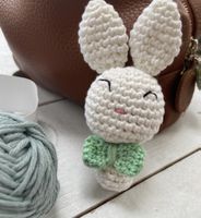 Lapin en crochet blanc - Neuf !