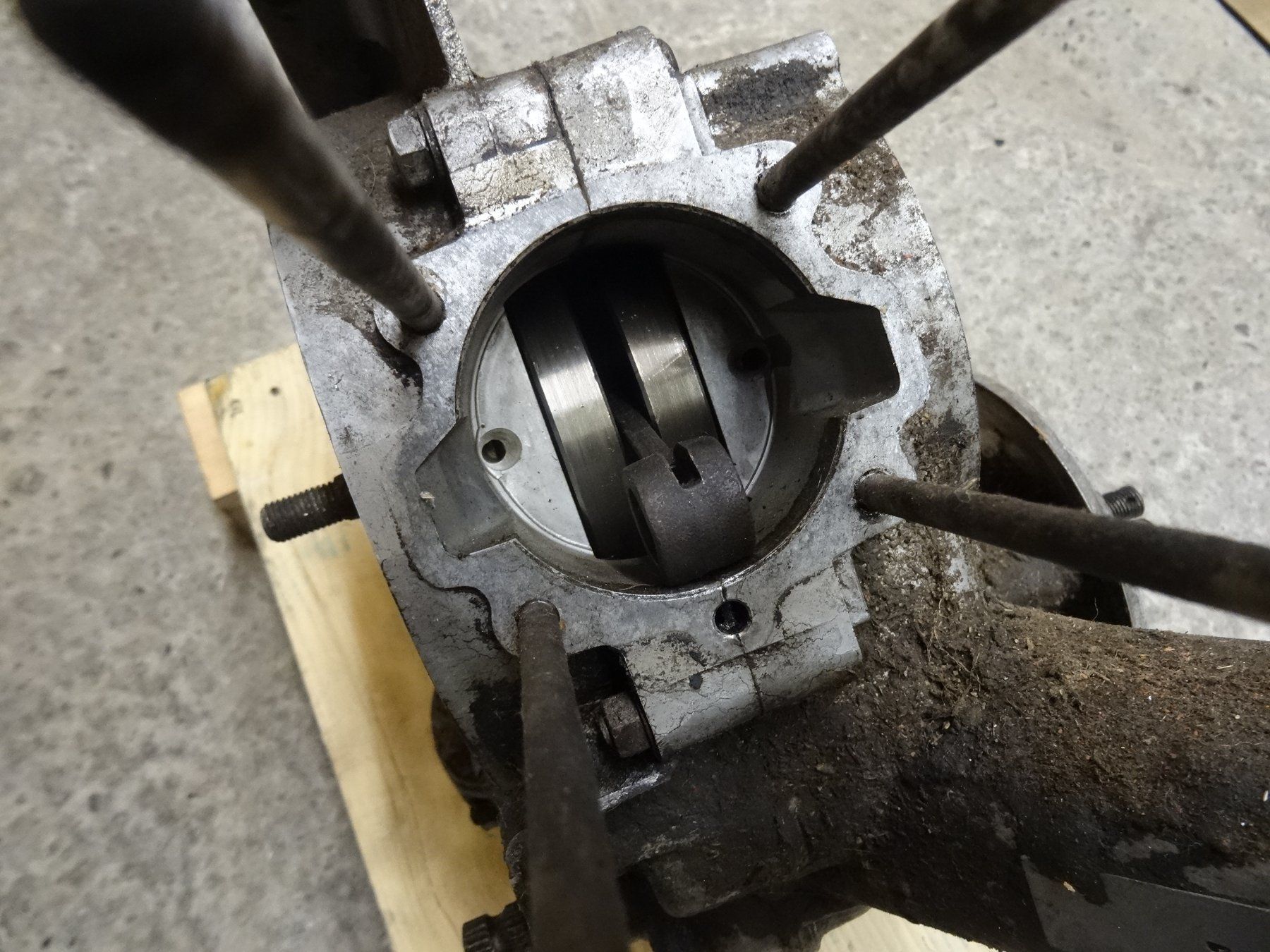 Piaggio Scooter: VESPA / PIAGGIO 125 Teilmotor – Difettoso da Niederbipp venduto da mission55impossibile 3