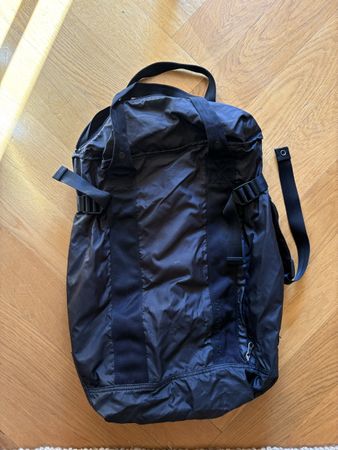 Sac à dos noir ARKET 2-way backpack