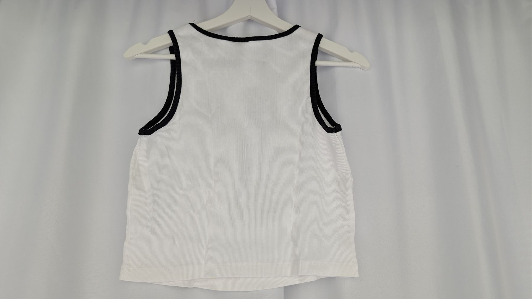Top: Laura Torelli Tanktop Weiss Grösse M – Nuovo (secondo la descrizione) da Embrach venduto da sin_7ljf 3