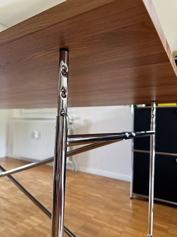 Autre mobilier: Lampert Eiermann Tischgestell 2 + Tischplatte Eiche massiv  – D'occasion à mülchi par admiko 1