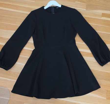 Damen Kleid langarm schwarz neuwertiger Zustand